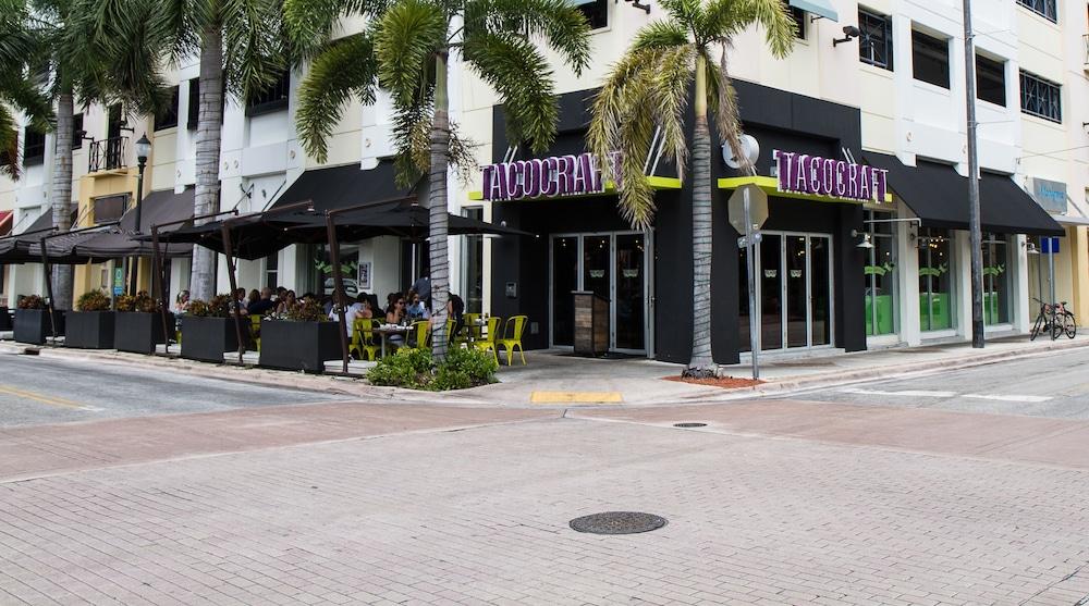 Rodeway Inn South Miami - Coral Gables Eksteriør billede